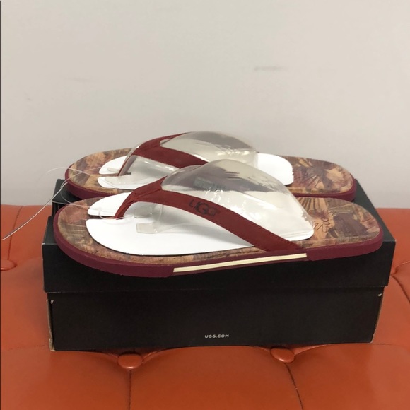 UGG/Men - Picture 2 of 4